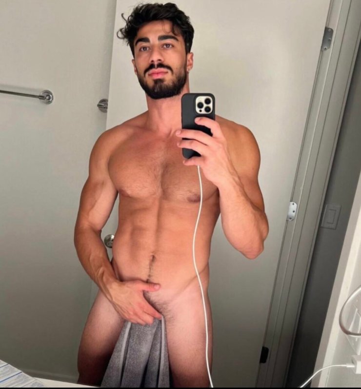 Arab gay pornstar Desi boy naked pic