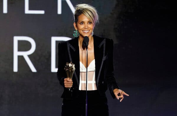 Halle berry metacafe Doctor sexy naked