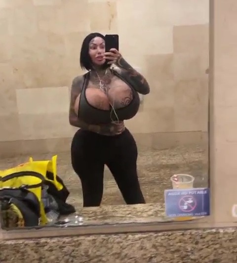 Huge brazilian boobs Head push blowjob porn