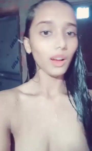 Indian college girl show boob Jennifer aniston erotic