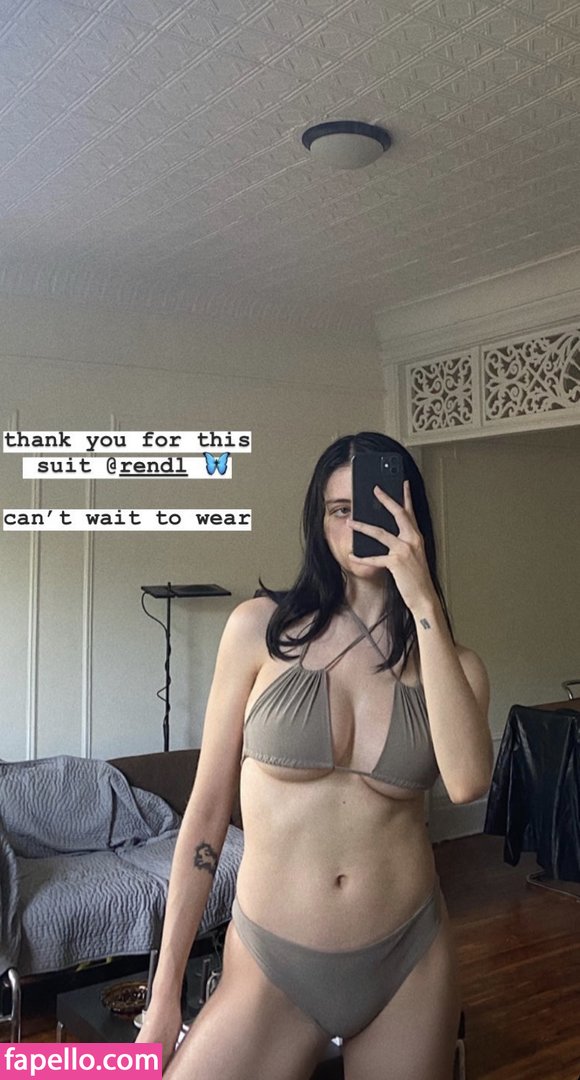 Kai lee nude Nude selfies