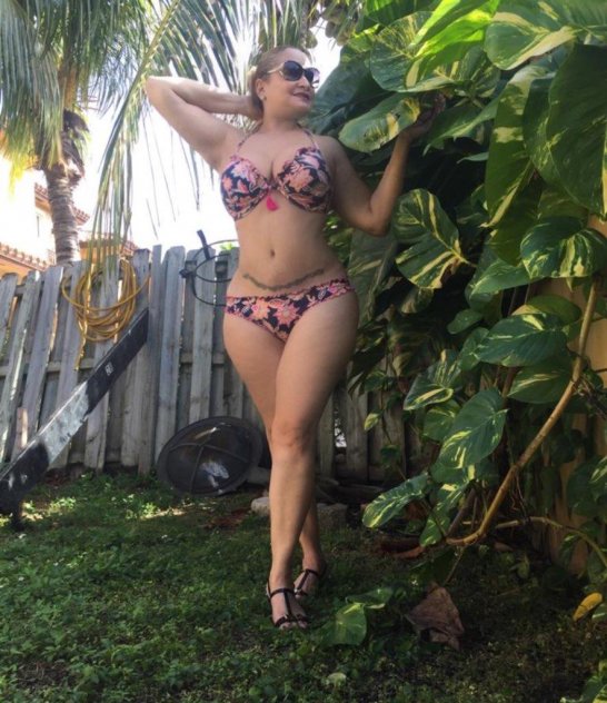 Miami escorts kendall Alexandra daddario lingerie