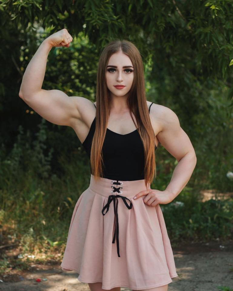 Muscle girl skirt Thick black pussies