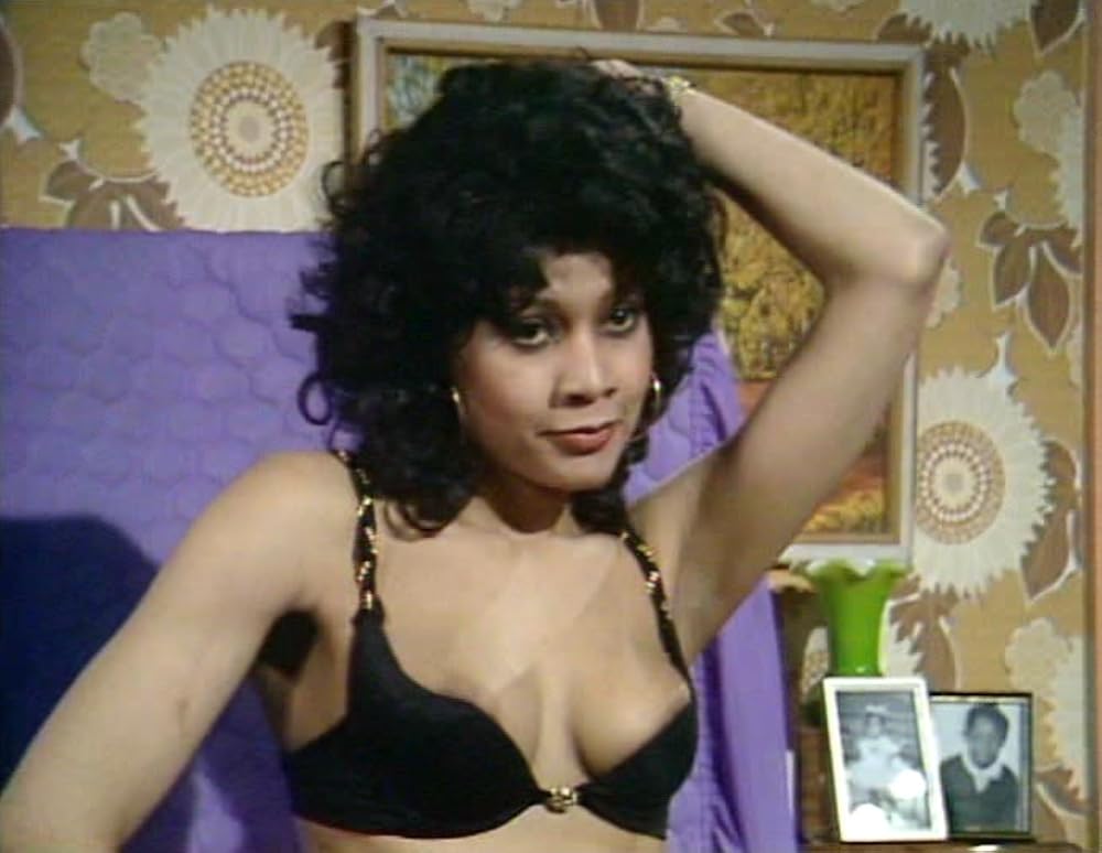 Sitcom actress nude Tamil college girl sex video