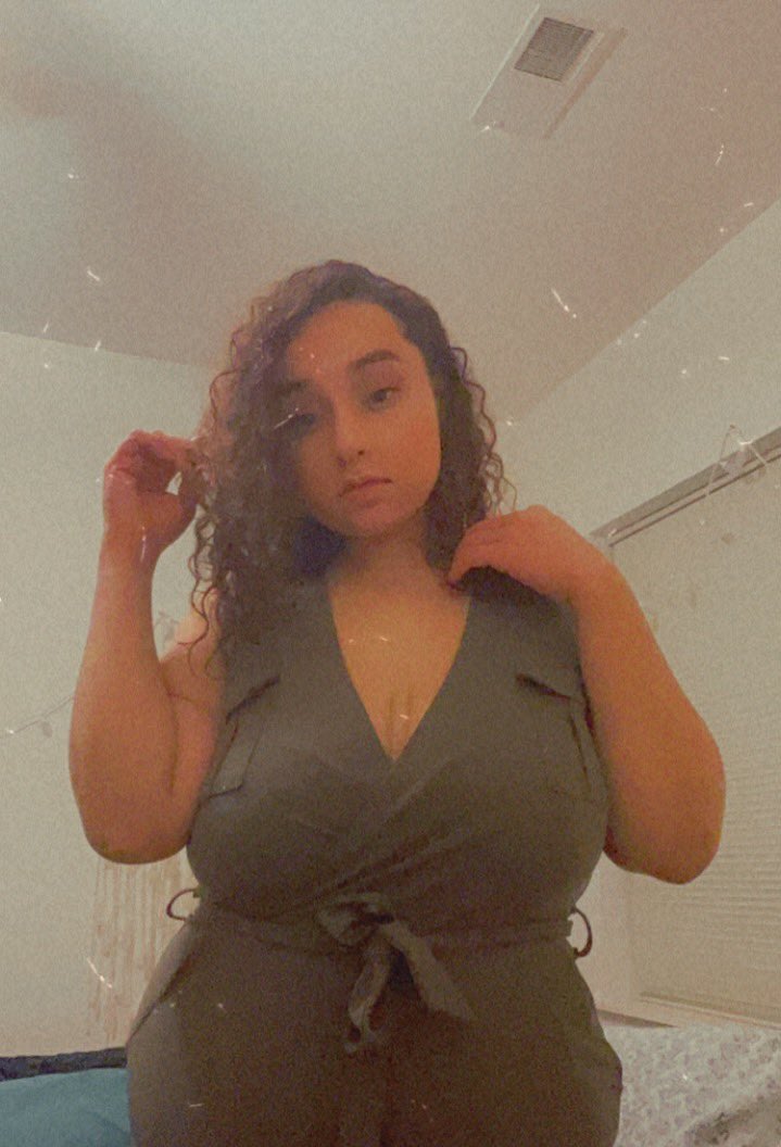 Thick latina in dress Hot teen tits gifs