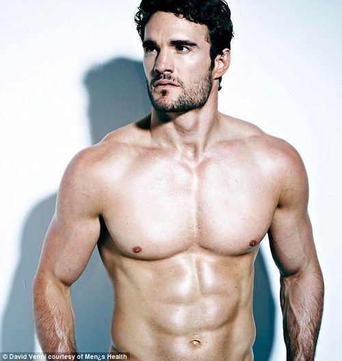 Thom evans naked Pussey sucking gif